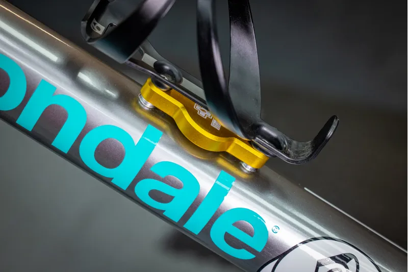 Muc-Off Secure Tag Holder in Gold-1